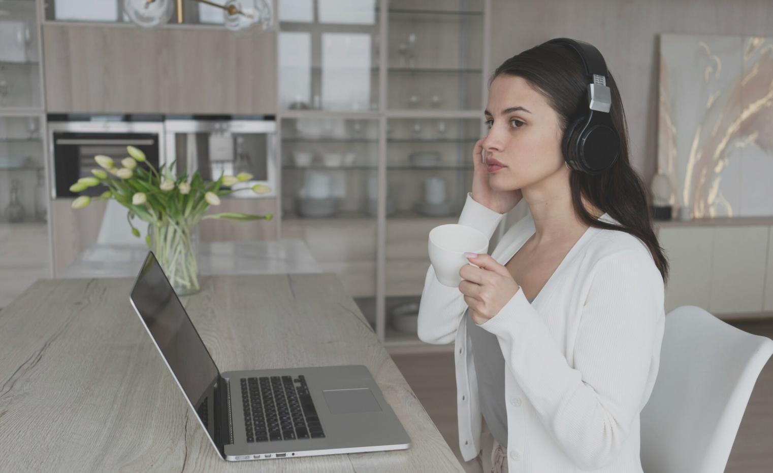 Análisis detallado de categorización de gastos personales y presupuesto familiar