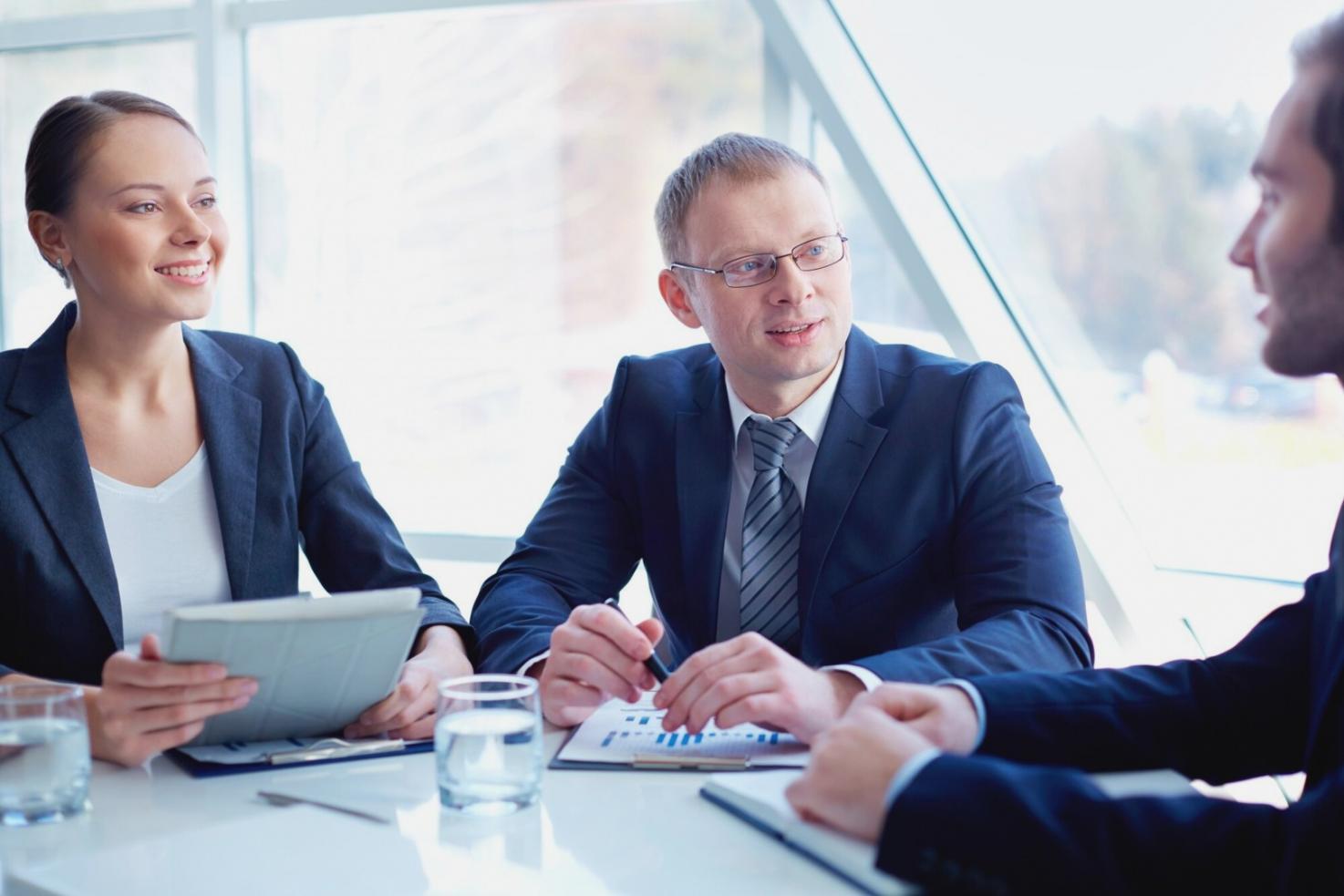 Sistema personalizado de categorías financieras y análisis de patrones de gasto